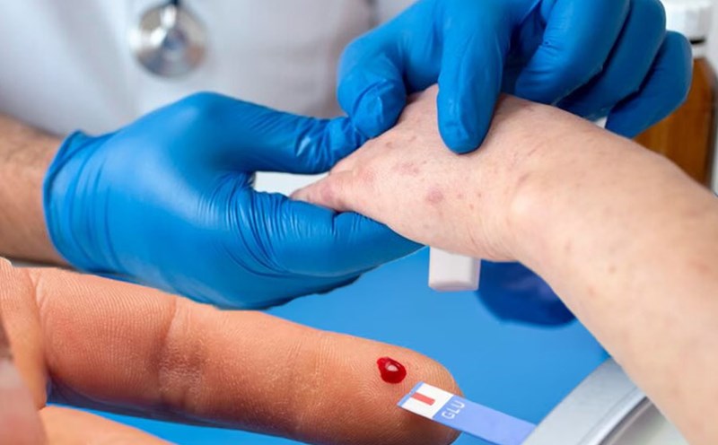 Bệnh nhân tiểu đường có nguy cơ nhiễm nấm cao hơn. Đồ hoạ: Thiện Nhân