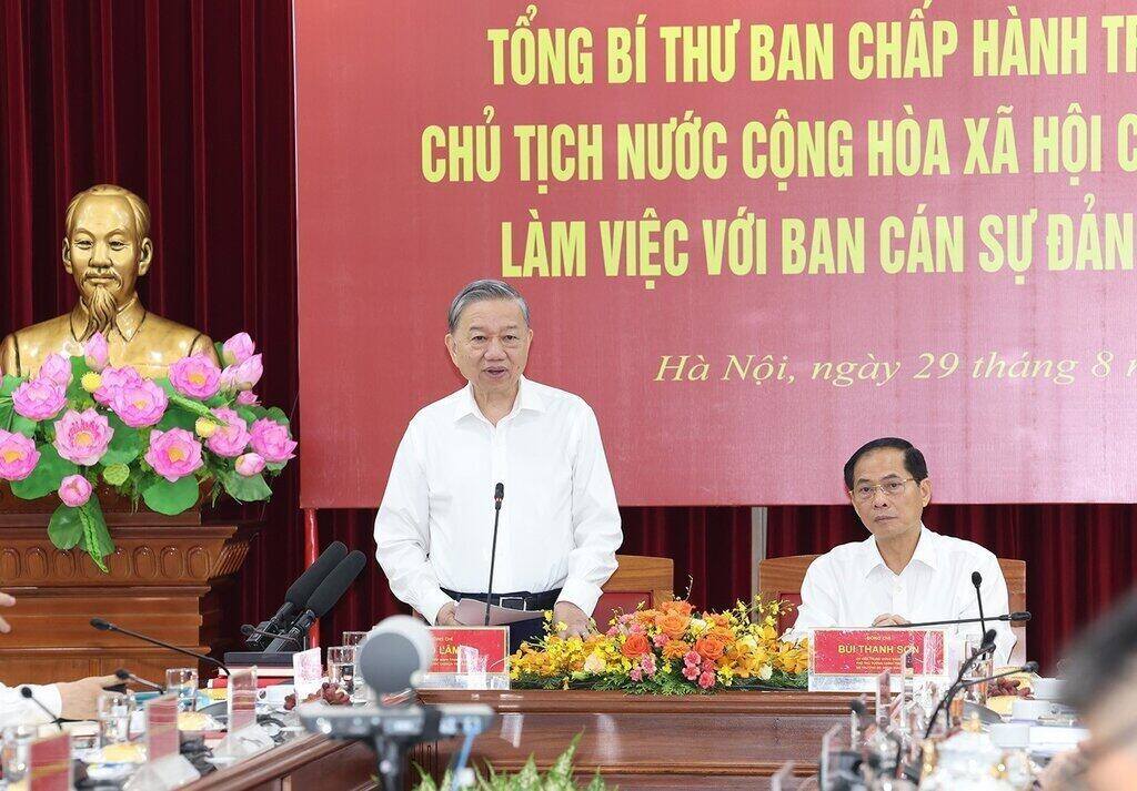 Tổng Bí thư, Chủ tịch nước nhấn mạnh trong kỷ nguyên mới, ngoại giao Việt Nam phải vươn lên những tầm cao mới để hoàn thành những trọng trách vinh quang mới. Ảnh: TTXVN