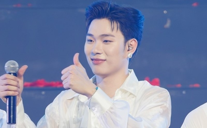 Nhịp showbiz: Bạn gái tin đồn của Dương Domic bị công kích