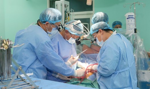 Mỗi năm Việt Nam ghép tạng hơn 1.000 ca nhưng chỉ có 6% người chết não hiến tặng mô, tạng. Ảnh: Lan Hương.
