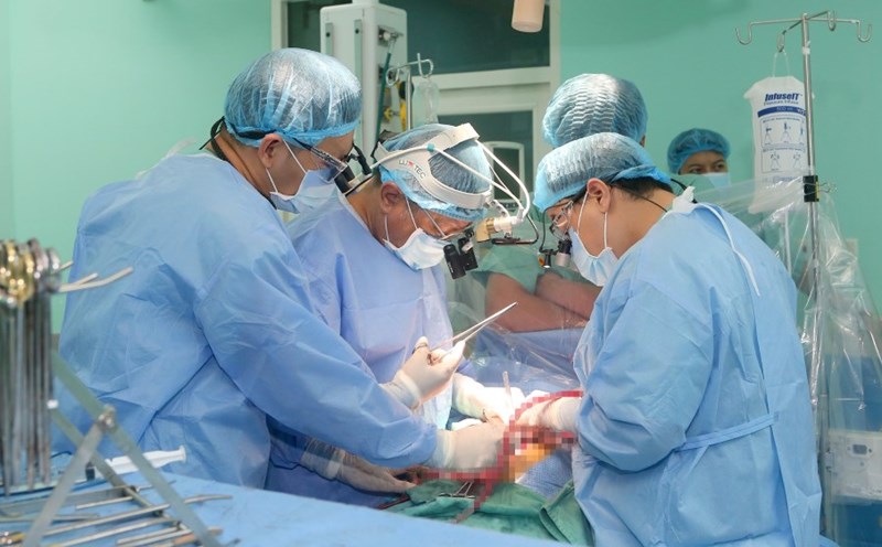 Mỗi năm Việt Nam ghép tạng hơn 1.000 ca nhưng chỉ có 6% người chết não hiến tặng mô, tạng. Ảnh: Lan Hương.