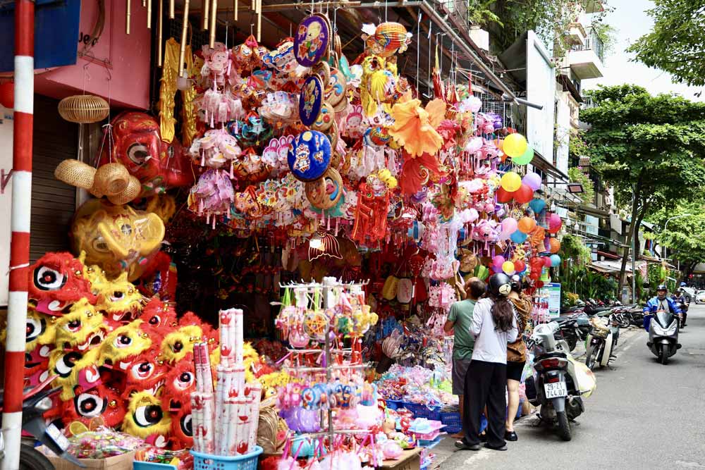 Once a year, every Mid-Autumn Festival, Hang Ma Street is bustling with visitors to shop, visit, and take photos.