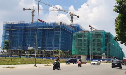 Khu nhà ở xã hội tại Tổng kho 3 Lạc Viên (số 142 Lê Lai, quận Ngô Quyền, Hải Phòng) với quy mô 4.448 căn đang được gấp rút triển khai. Ảnh: Mai Chi