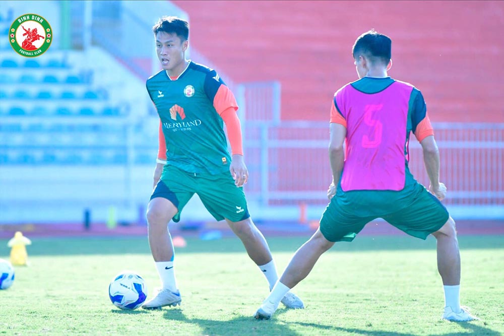 Mac Hong Quan will continue to play for Binh Dinh. Photo: Binh Dinh Club