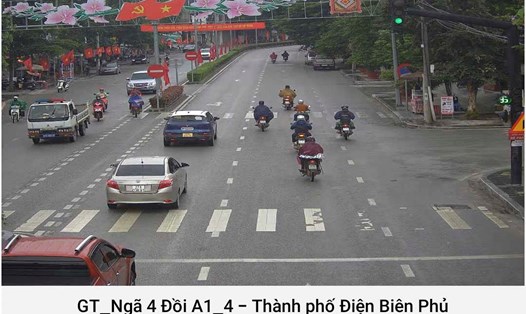 Camera giám sát, xử phạt vi phạm giao thông (phạt nguội) được lắp đặt tại khu vực Ngã tư Đồi A1. Ảnh chụp qua ứng dụng Điện Biên Smart