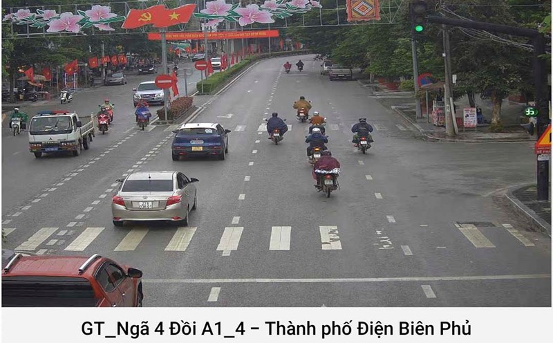 Camera giám sát, xử phạt vi phạm giao thông (phạt nguội) được lắp đặt tại khu vực Ngã tư Đồi A1. Ảnh chụp qua ứng dụng Điện Biên Smart