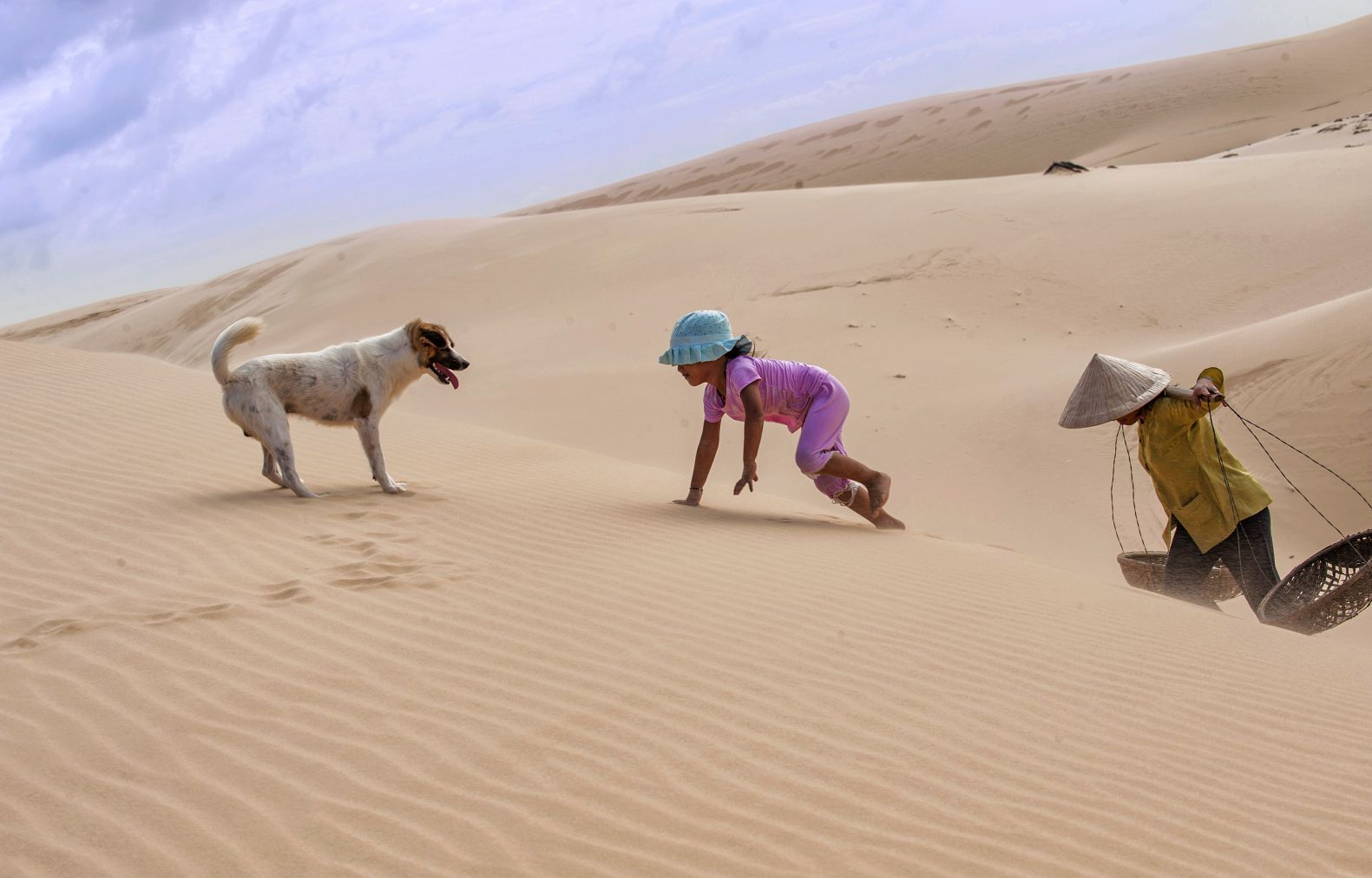 Sand wind (Mui Ne, Binh Thuan).