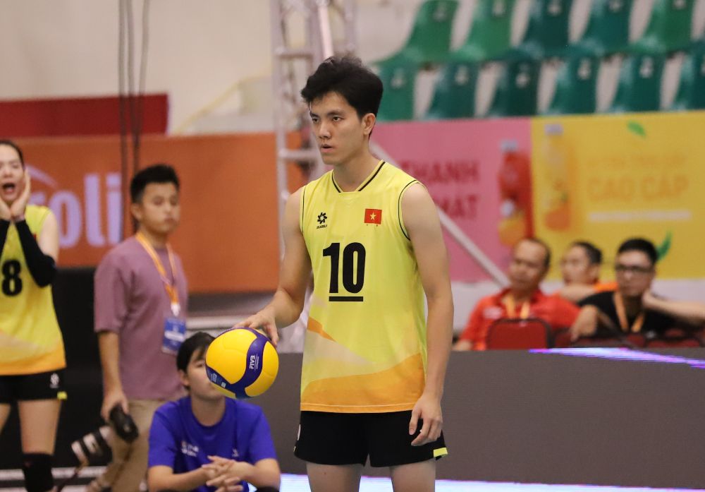 Đội trưởng Bích Tuyền của tuyển bóng chuyền nữ Việt Nam tại VTV Cup 2024. 