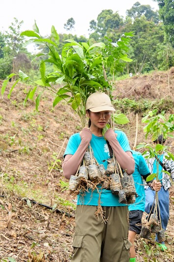 Miss H'Hen Niê wants to spread love for nature. Photo: Provided by the character.