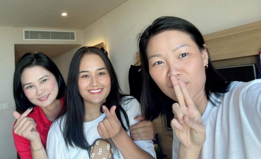 3 former volleyball players of the Vietnam national team: Kim Hue, Linh Chi and Ngoc Hoa. Photo: Kim Hue's Facebook