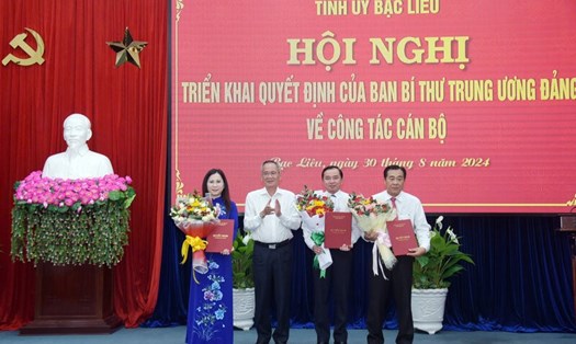 Bạc Liêu triển khai quyết định về công tác cán bộ của Ban Bí thư. Ảnh: Nhật Hồ