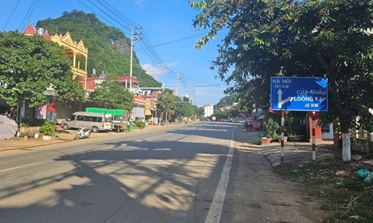 Sơn La hạn chế xe trên Quốc lộ 6 để tổ chức hoạt động du lịch. Ảnh: Minh Nguyễn