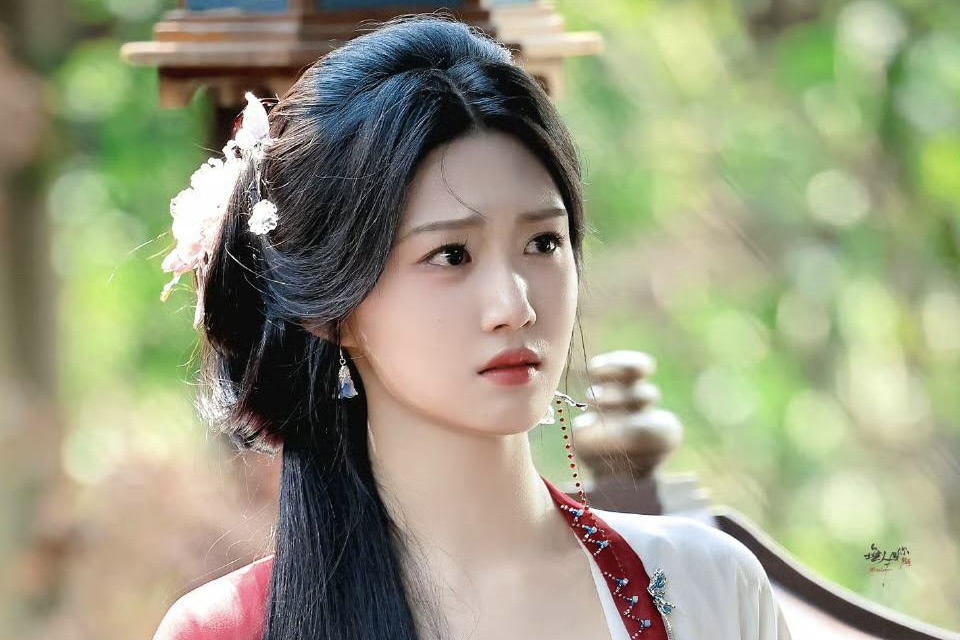 Tạo hình của Lư Dục Hiểu trong phim “Nhập thanh vân". Ảnh: Weibo