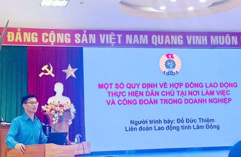 Đối thoại với hơn 300 đơn vị, doanh nghiệp về chính sách cho người lao động. Ảnh: L.CẢNH