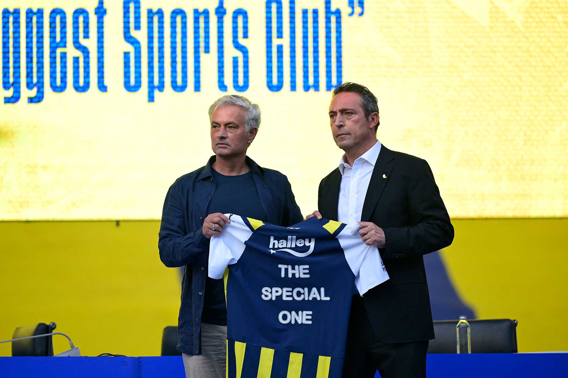 Jose Mourinho is determined to help Fenerbahce surpass Galatasaray to dominate Turkish football. Photo: AFP