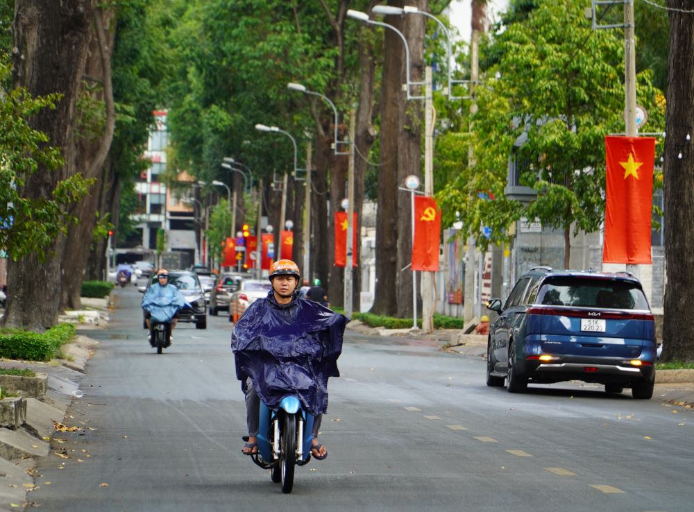 Thunderstorms are forecast in many areas across the country on the occasion of September 2nd holiday. Photo: Minh Tam