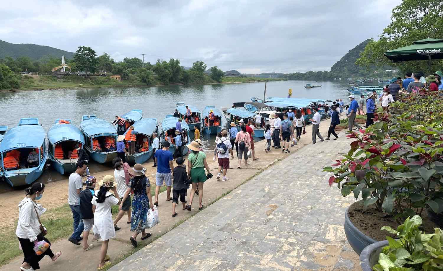 Many tourists choose Phong Nha Cave as a tourist destination during the September 2nd holiday. Photo: H. Thanh