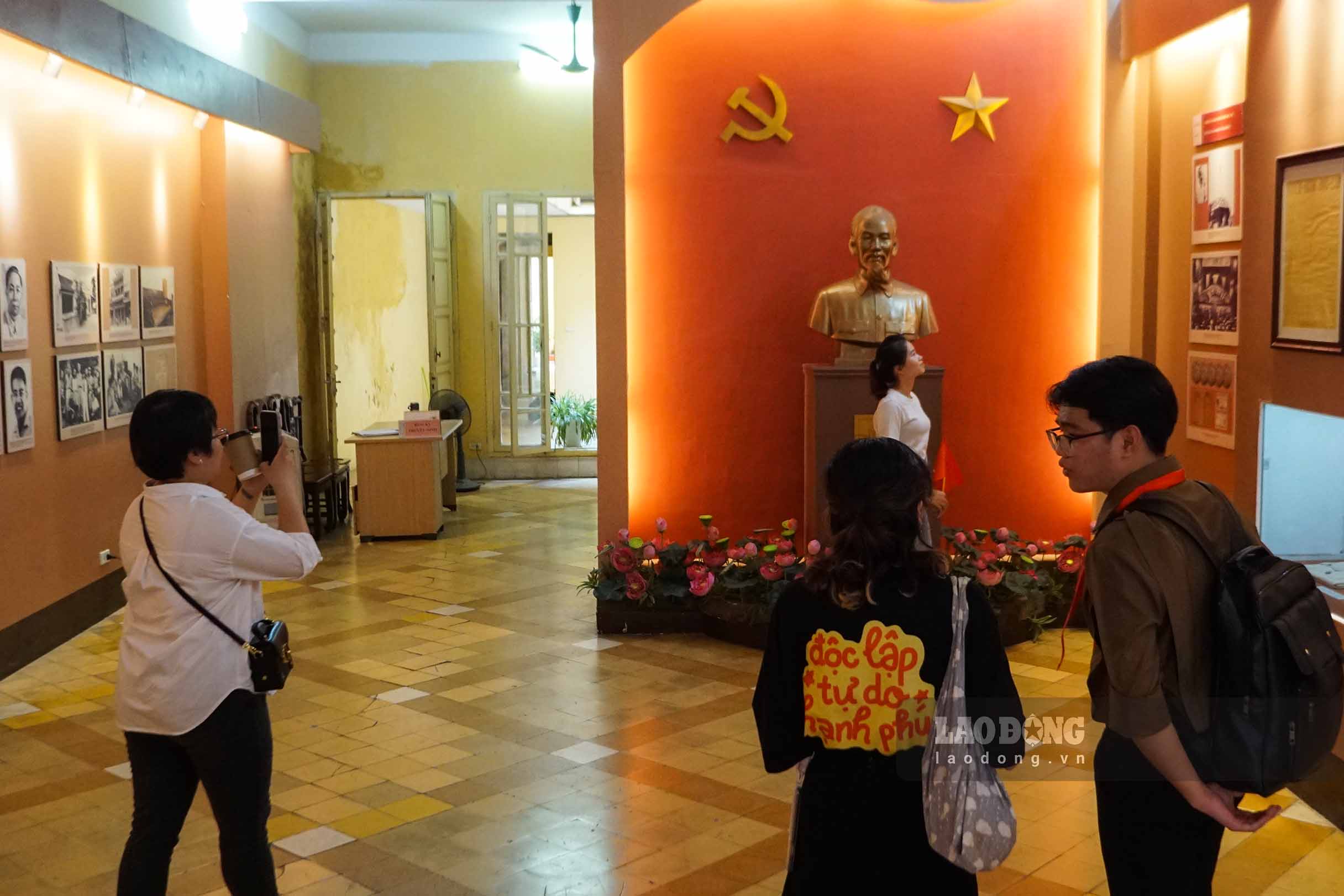 From August 25 to September 2, 1945, this house was the workplace of the Central Party Standing Committee and President Ho Chi Minh.