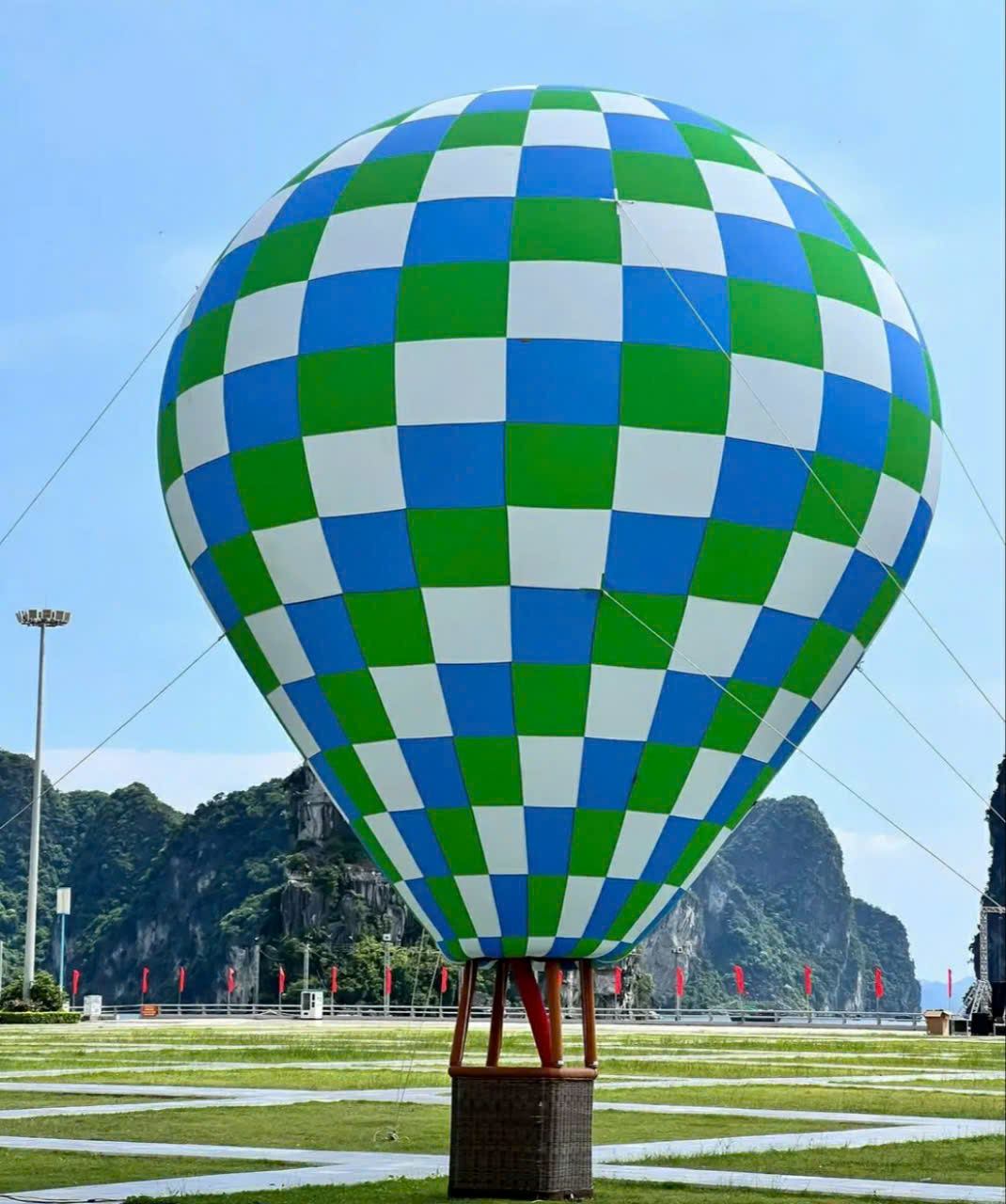 The 2024 Heritage City Balloon Festival - Ha Long Colors is ready. Photo: Nguyen Hung