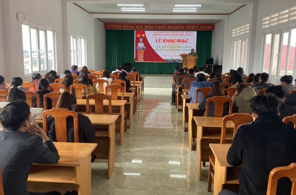 Một kỳ xét tuyển viên chức tổ chức tại huyện Lạc Dương, tỉnh Lâm Đồng. Ảnh: Lamdong.gov.vn