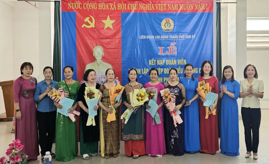 Nghiệp đoàn Tiểu thương chợ Tam Kỳ ra đời sẽ là điểm tựa cho đoàn viên, tiểu thương lúc khó khăn. Ảnh: Lê Thu