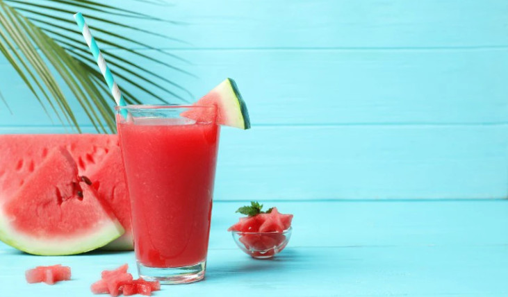 Watermelon juice helps with weight loss and many other benefits. Photo source: Shutterstock