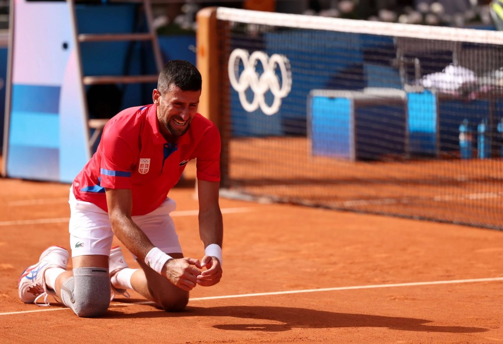 Djokovic cried endlessly with emotions he had never felt before. Photo: Tennis