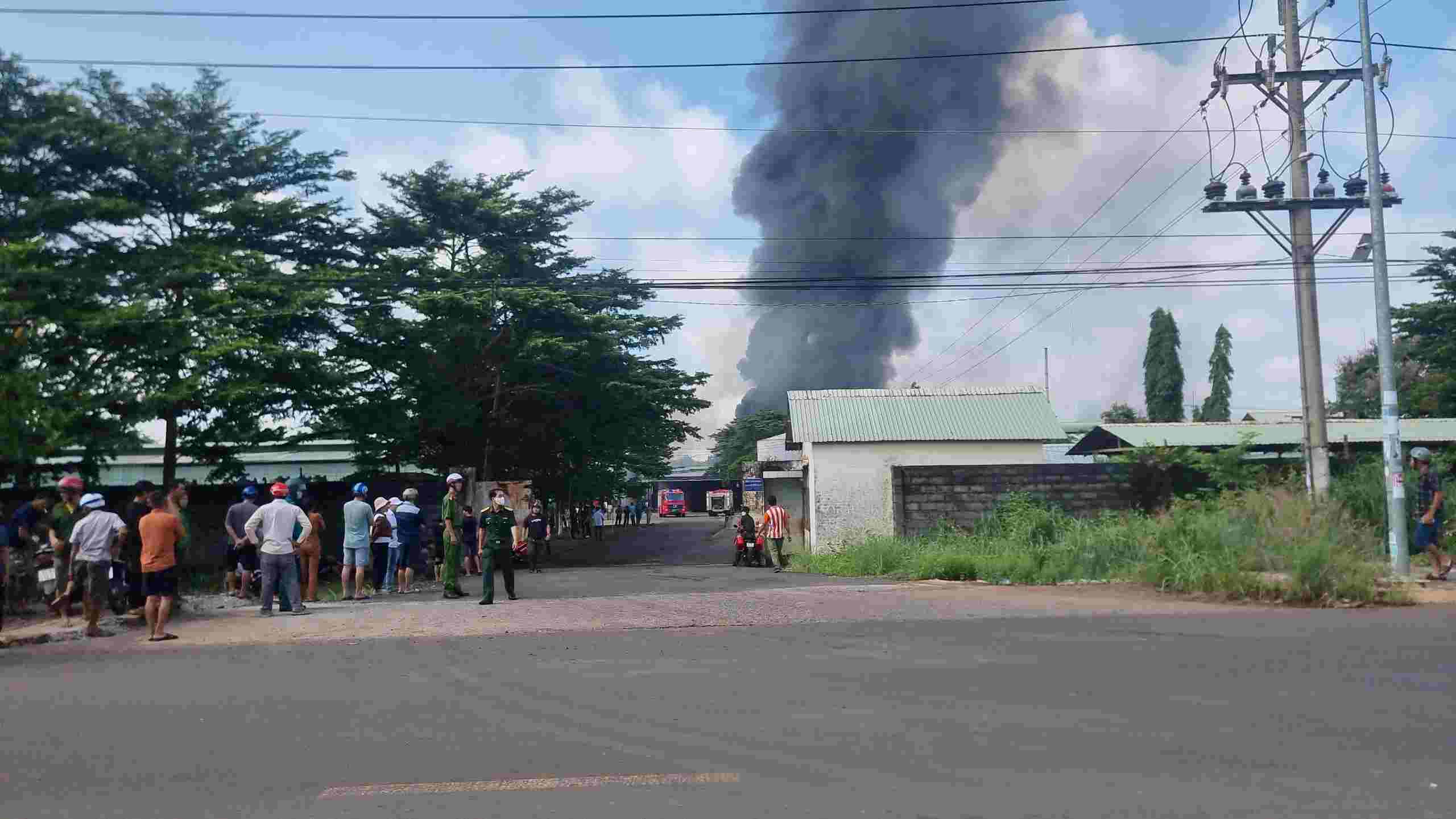 The scene of the explosion left 2 people dead and 1 injured in Binh Phuoc. Photo: Duong Binh