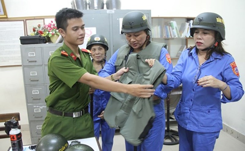 Thành viên tổ bảo vệ an ninh trật tự cơ sở ở Hà Tĩnh được hỗ trợ căn cứ theo 129/2024/NQ-HĐND. Ảnh minh họa: Đoàn Cường.
