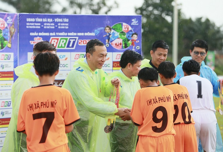 Timely and appropriate attention will be the driving force for the development of Vietnamese youth football. Photo: Dinh Thao