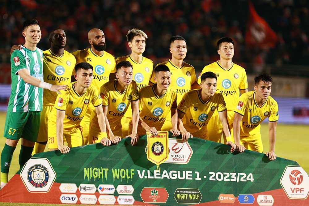 Nhiều cầu thủ khiếu nại vì bị đội Thanh Hóa nợ tiền. Ảnh: Thanh Vũ