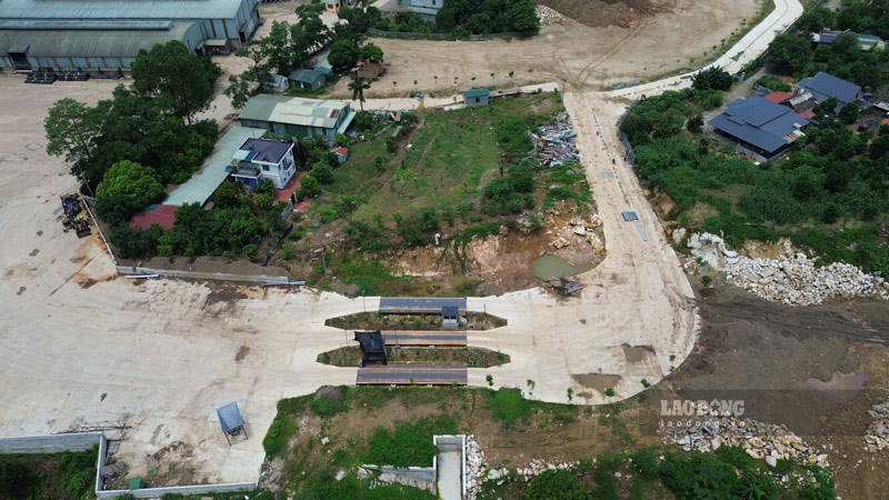 Factory's raw material weighing station.