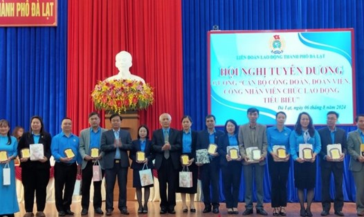 Liên đoàn Lao động TP.Đà Lạt tuyên dương 95 cán bộ, đoàn viên, người lao động tiêu biểu. Ảnh: LÂM ĐỨC