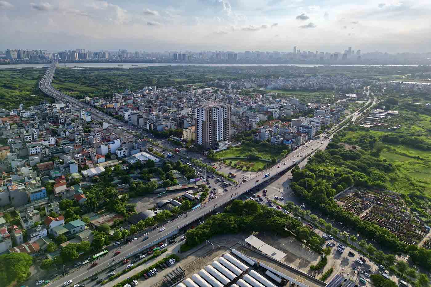 Hồi tháng 7.2024, Hà Nội cũng đã phê duyệt dự án đầu tư xây dựng hầm chui tại nút giao Cổ Linh, quận Long Biên.