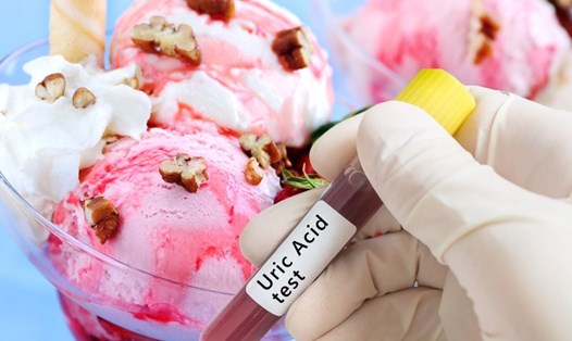 Ăn kem có ảnh hưởng đến người có axit uric cao. Đồ họa: Hạ Mây