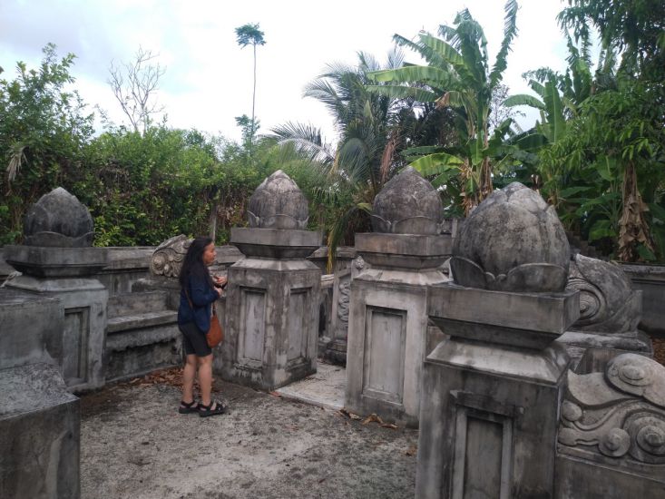 Một ngôi mộ cổ ở Giồng Sơn Quy bị lãng quên. Ảnh: Kỳ Quan