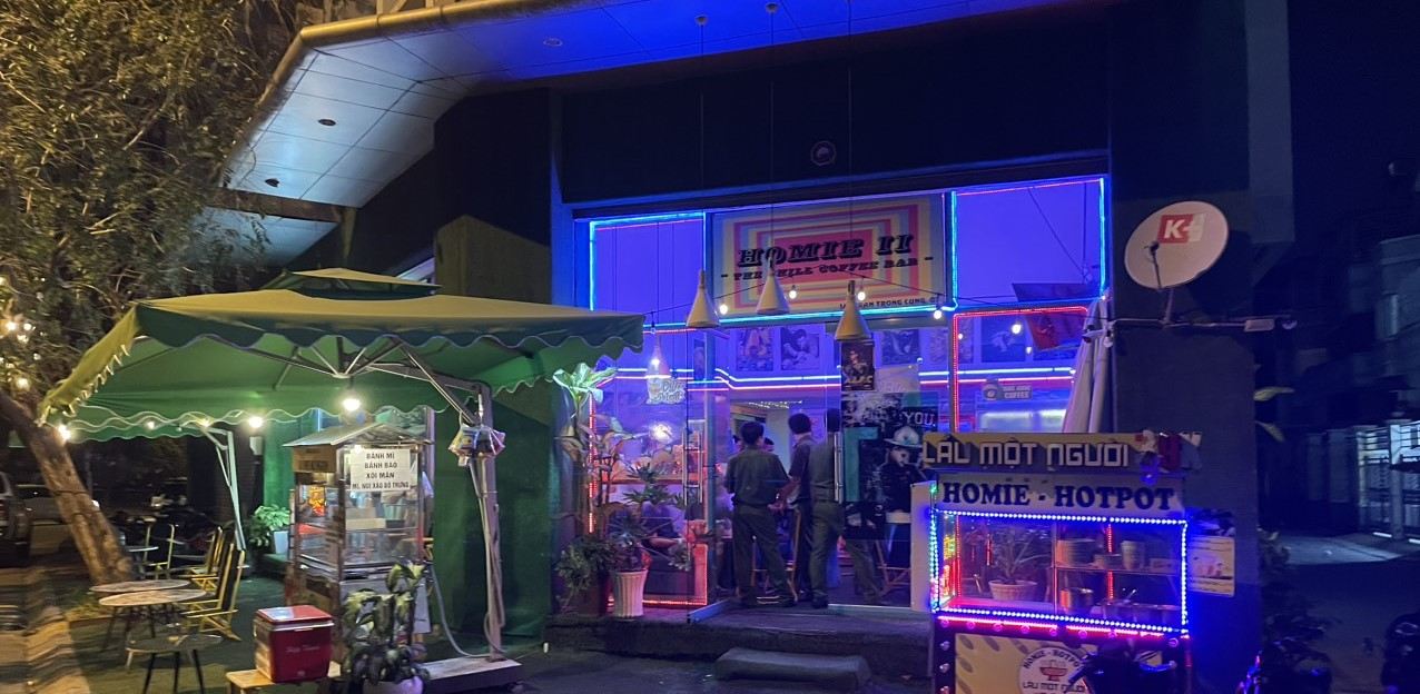 Hộ kinh doanh Homie 2 vì lợi nhuận mà bất chấp quy định pháp luật để kinh doanh khí cười. Ảnh: Công an cung cấp