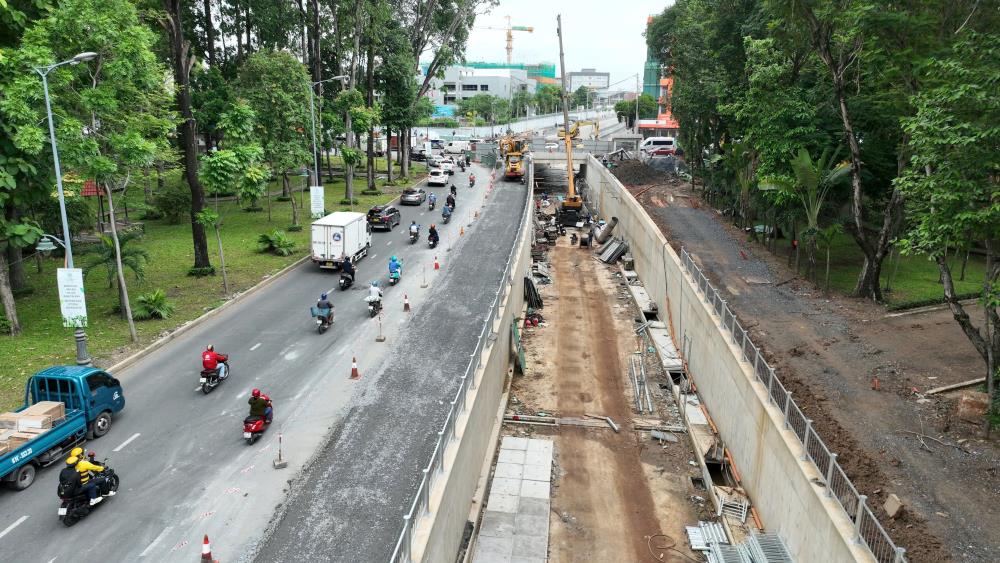 Hầm chui Trần Quốc Hoàn - Phan Thúc Duyện sẽ thông xe ngày 10.8.  Ảnh: Anh Tú