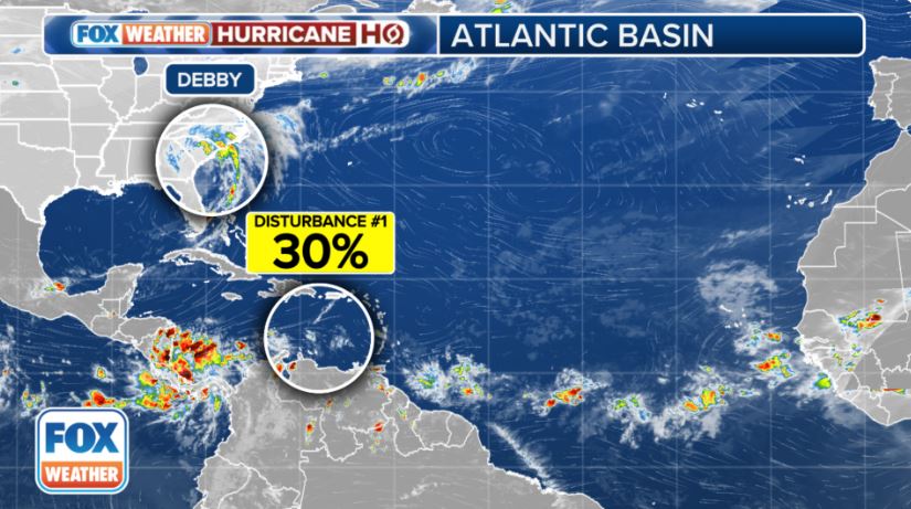 Áp thấp có 30% khả năng. Ảnh: Fox Weather