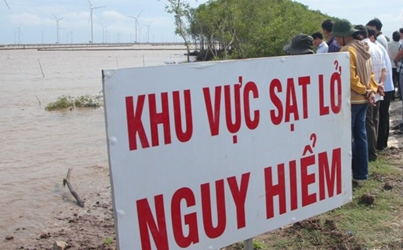Khu vực sạt lở đê biển Đông tỉnh Bạc Liêu. Ảnh: Nhật Hồ