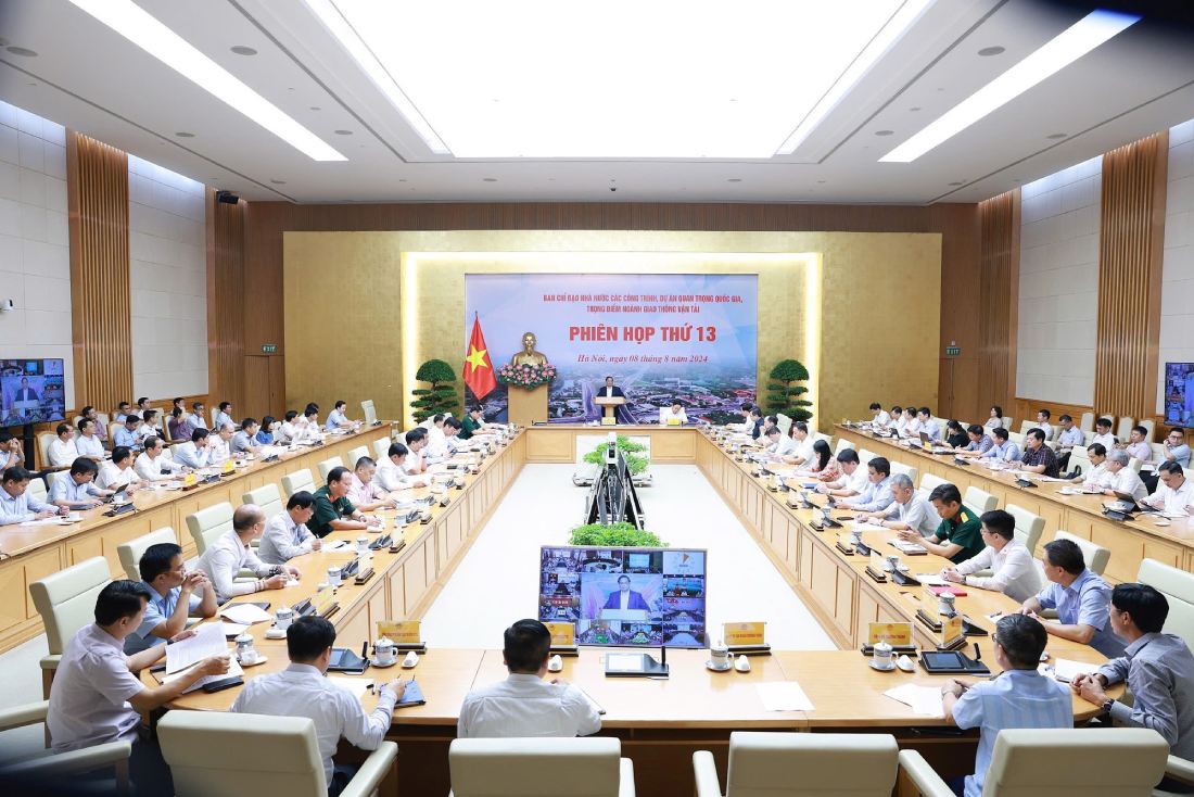 Scene of the meeting on August 8. Photo: Nhật Bắc
