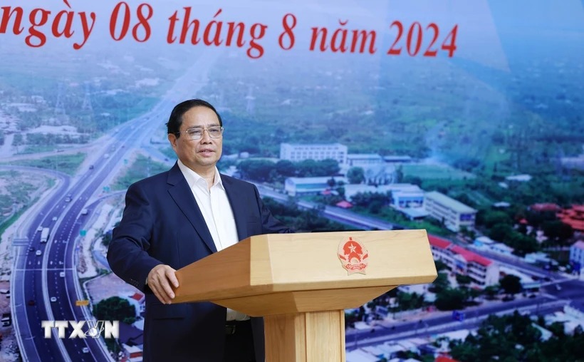 Thủ tướng Chính phủ Phạm Minh Chính chủ trì phiên họp thứ 13 Ban Chỉ đạo nhà nước các công trình, dự án quan trọng quốc gia, trọng điểm ngành giao thông vận tải. Ảnh: TTXVN