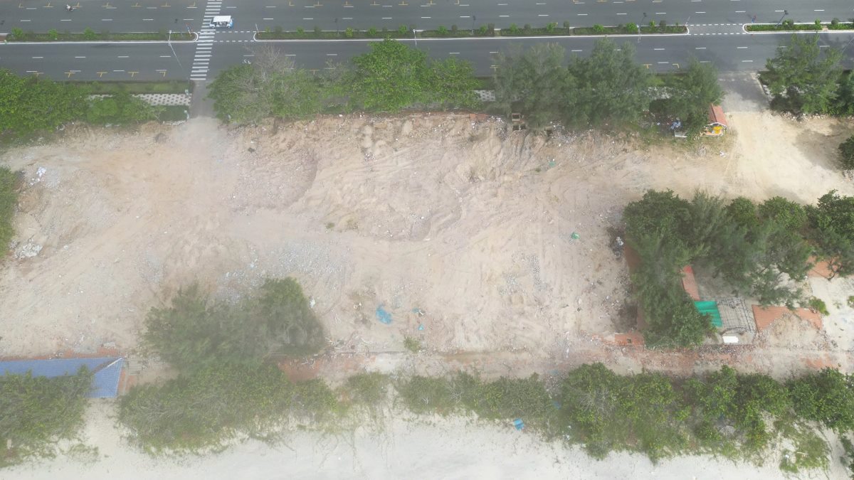 Some areas have completed the demolition and clearing process. Photo: Thành An