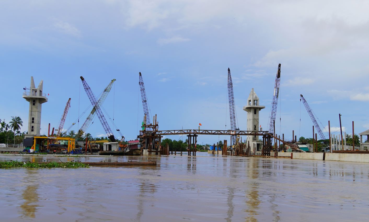 Cống âu Rạch Mọp (tỉnh Sóc Trăng) có nhiệm vụ ngăn mặn, trữ ngọt cho trên 36.000 ha sản xuất nông nghiệp của tỉnh Sóc Trăng và Hậu Giang