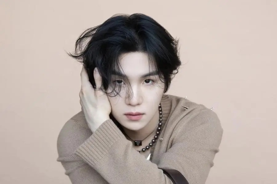 Nam thần tượng Suga nhóm BTS. Ảnh: Naver