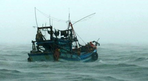 Thuyền viên tàu cá ở Thái Bình rơi xuống biển mất tích và tử vong do bất cẩn. Ảnh minh họa
