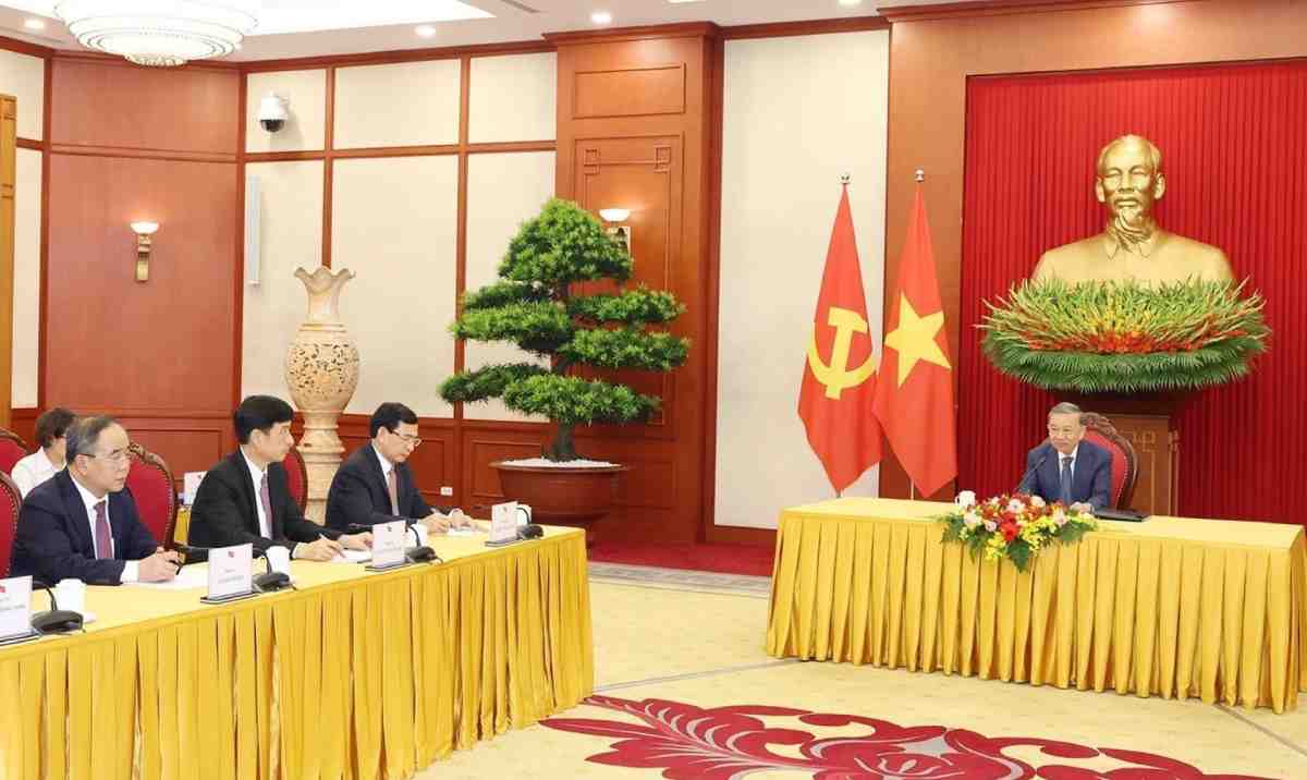Tổng Bí thư, Chủ tịch nước Tô Lâm điện đàm với Tổng thống Liên bang Nga Vladimir Putin. Ảnh: TTXVN