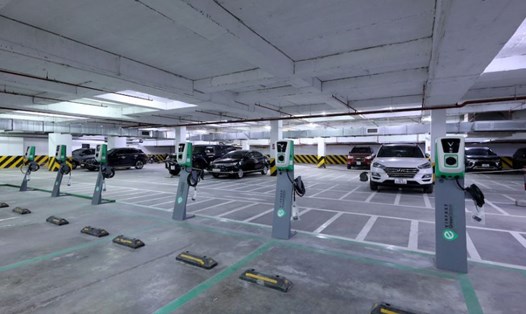 Quy định chung cư hạng nhất phải có trạm sạc điện cho xe ôtô điện hoàn toàn phù hợp với xu hướng phát triển bền vững. Ảnh: Diệu An