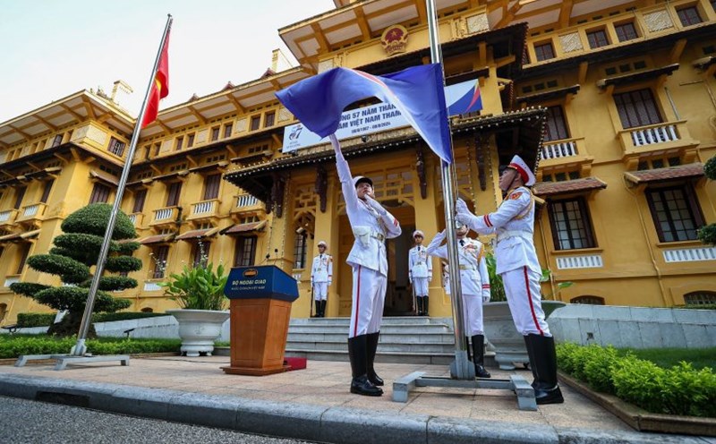 Lễ Thượng cờ ASEAN tại Hà Nội, sáng 8.8.2024. Ảnh: Hải Nguyễn