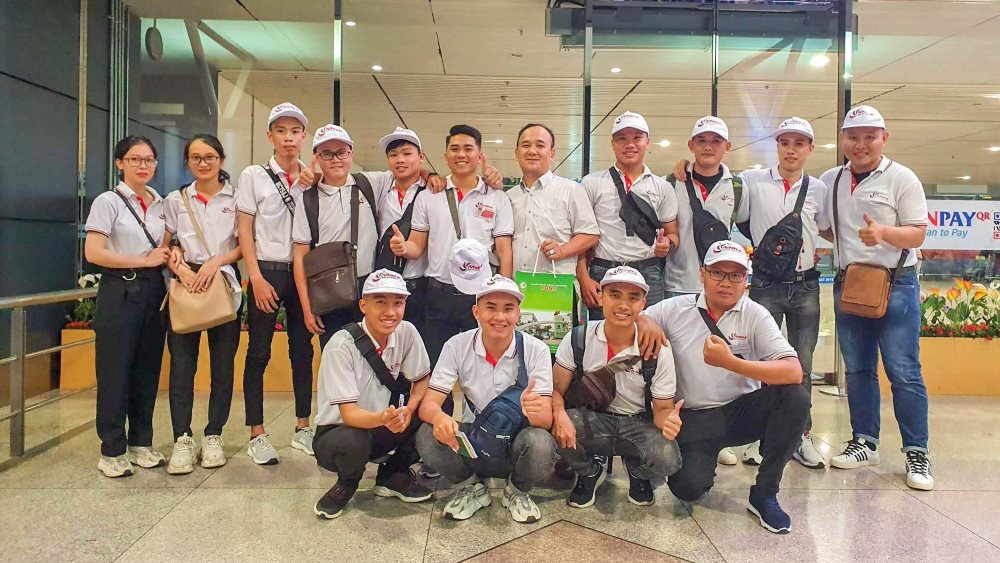 NLĐ Đồng Tháp xuất cảnh đi làm việc ở nước ngoài theo hợp đồng. Ảnh: Trung tâm DVVL Đồng Tháp cung cấp.